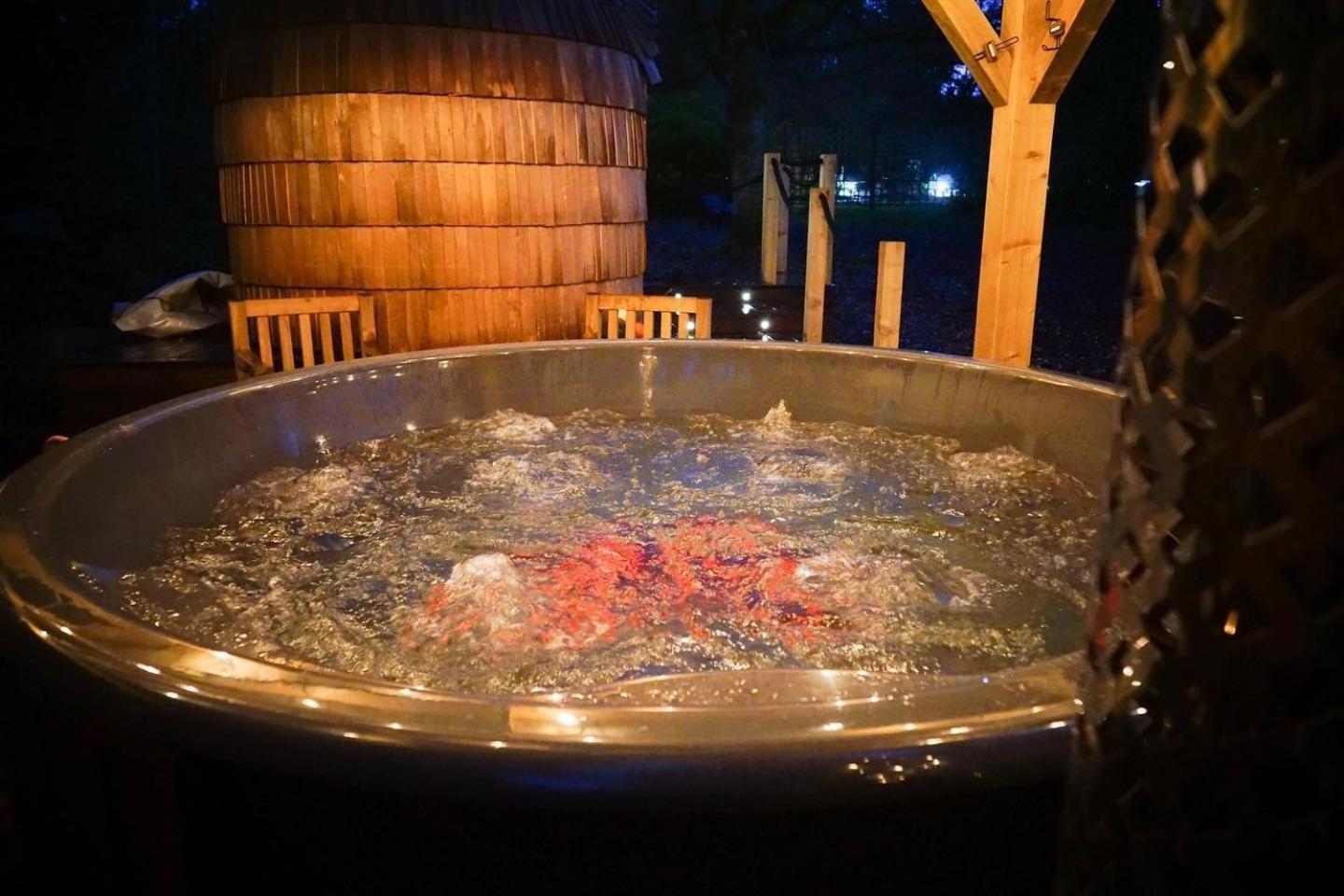 Luxury Woodland Lodge Retreat At Culdees Castle ครีฟ ภายนอก รูปภาพ